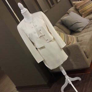 Barami Ivory 2 Sleeveless w Jacket